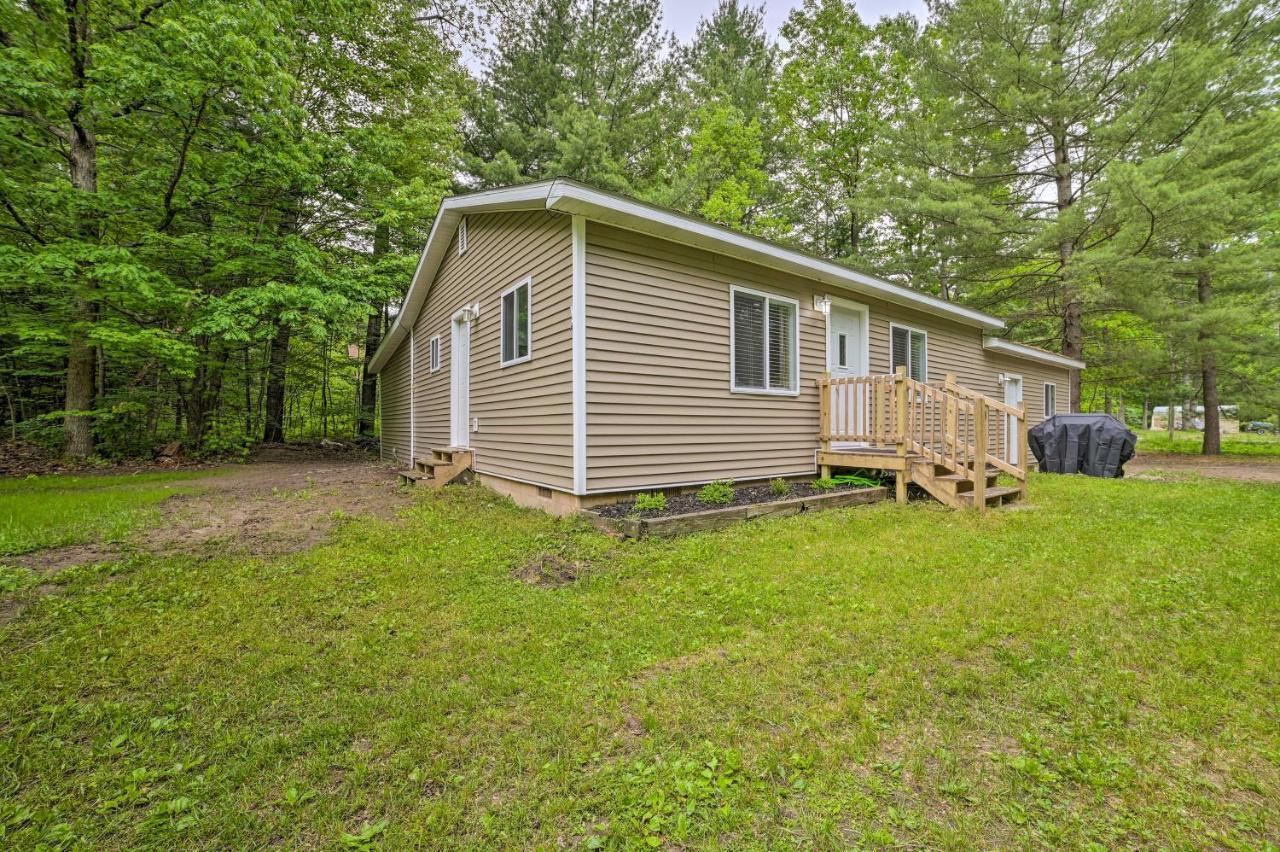 Vacation Rental In-Between Houghton And Higgins Lake エクステリア 写真