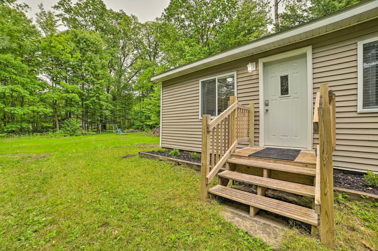 Vacation Rental In-Between Houghton And Higgins Lake エクステリア 写真